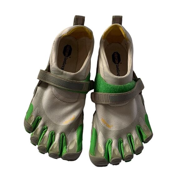 Vibram Shoes - Vibram Fivefingers Women’s Size 40 Eu 8.5/9 US W345 ACJ